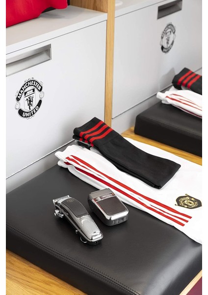 HF9050 Manchester United Logolu Heritage Elek Başlıklı Tıraş Makinesi modelleri