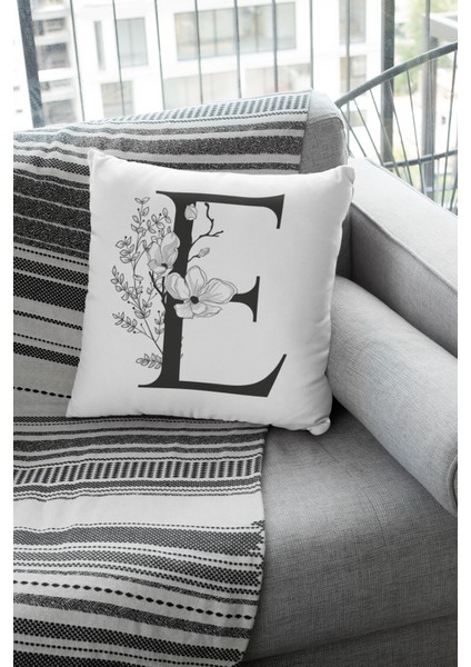 43 x 43 cm Döşemelik Tay Tüyü Premium Kumaş Dekoratif Çift Taraflı E Harfli Kırlent Kılıfı KRL505 fırsatları