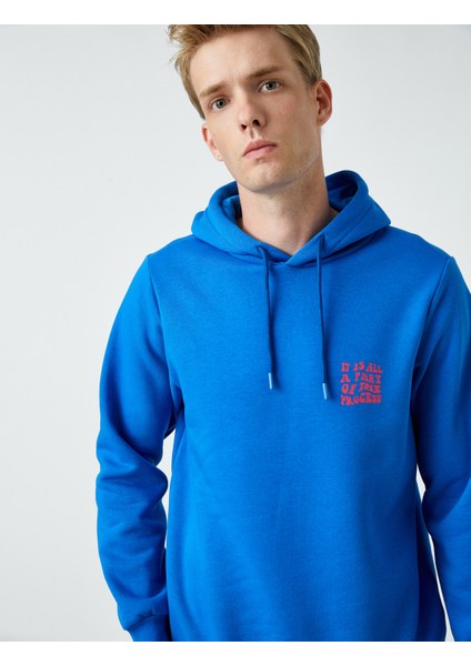 Yazılı Kapşonlu Sweatshirt Şardonlu