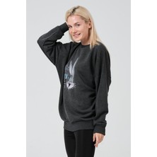 Looney Tunes Bugs Bunny Lisanslı Baskılı Antrasit Bisiklet Yaka Oversize Kadın Sweatshirt