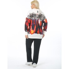 ViolettaXL Kadın Beyaz Büyük Beden Beyaz Kırmızı Fırça  Kanguru Cep Kapşonlu Esnek Scuba Sweatshirt