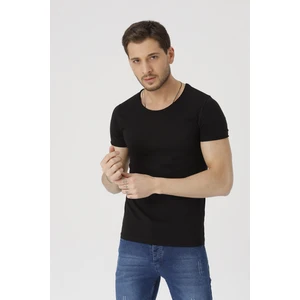 Erkek Siyah Kısa Kollu Pis Yaka Slim Fit T-Shirt