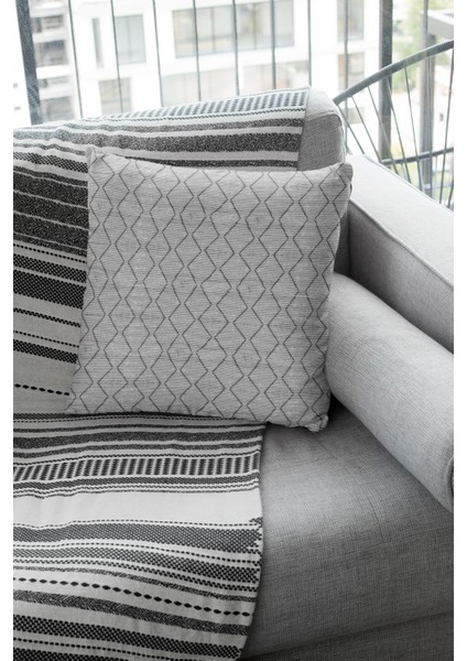 Tay Tüyü Dokuma Premium Kumaş Çift Taraflı Kırlent Sade Çizgili Yastık Kılıfı 43X43 Cm KRL082 fiyatları