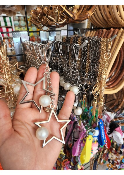 Yıldız Anahtarlık ve Çanta Süsü Gri Renkli Kadınlar İçin Şık Aksesuar fiyatları