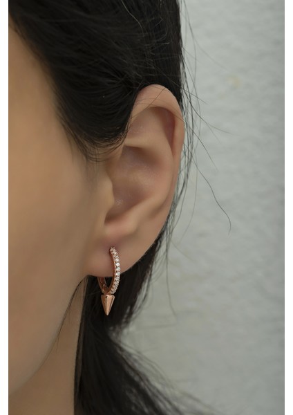 925 Ayar Gümüş 15 mm Rose Çivi Model Küpe modelleri