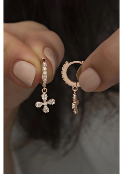 925 Ayar Gümüş Sallantılı Rose Çiçek Küpe