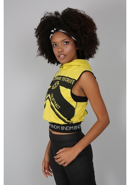 Baskılı Sırt Detaylı Kapüşonlu Kolsuz Crop Sweatshirt