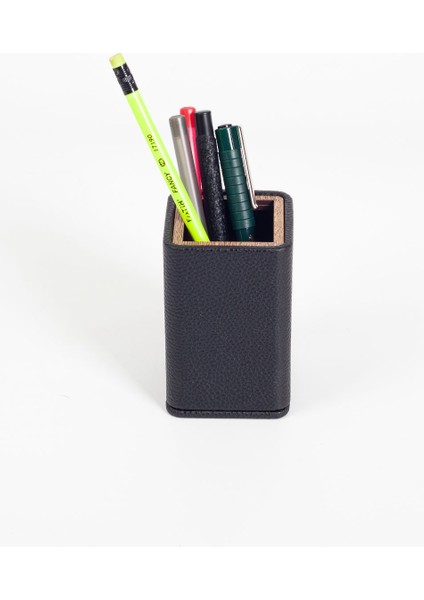 Masaüstü Küçük Ahşap Detaylı Kalemlik Siyah fiyatları