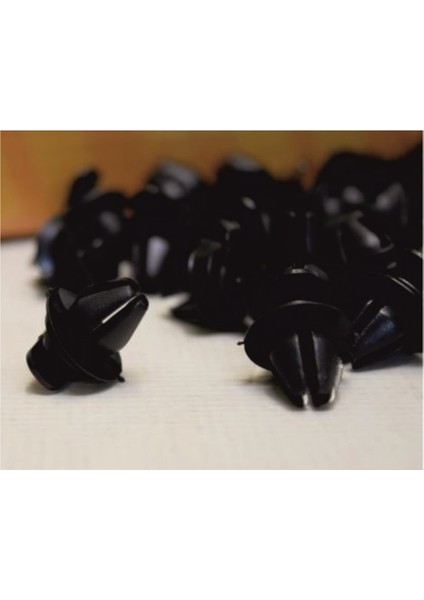 Tofaş Kartal Kapı Döşeme Klipsi 20 Adet 14187480 modelleri