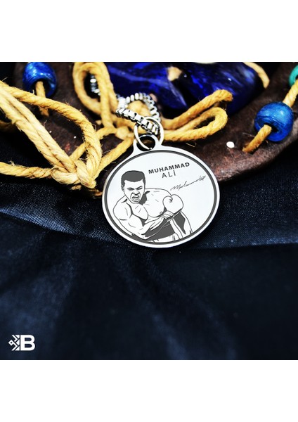 Muhammad Ali Yuvarlak Çelik Kulplu Kolye