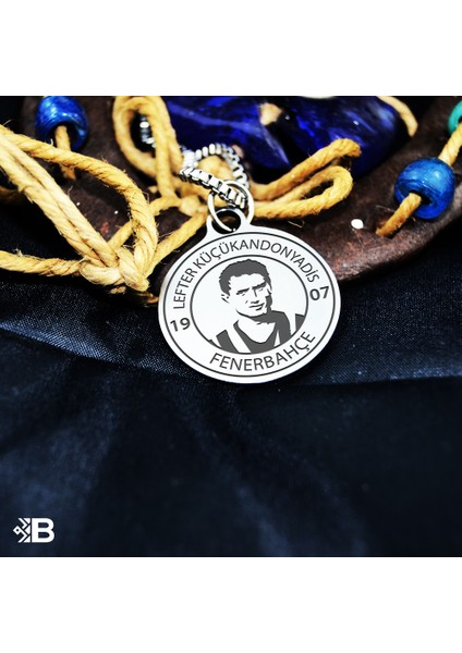 Lefter Yuvarlak Çelik Kulplu Kolye