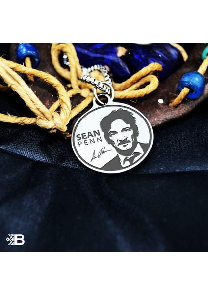 Sean Penn Yuvarlak Çelik Kulplu Kolye