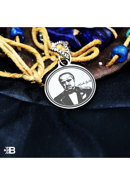 Marlon Brando Yuvarlak Çelik Kulplu Kolye