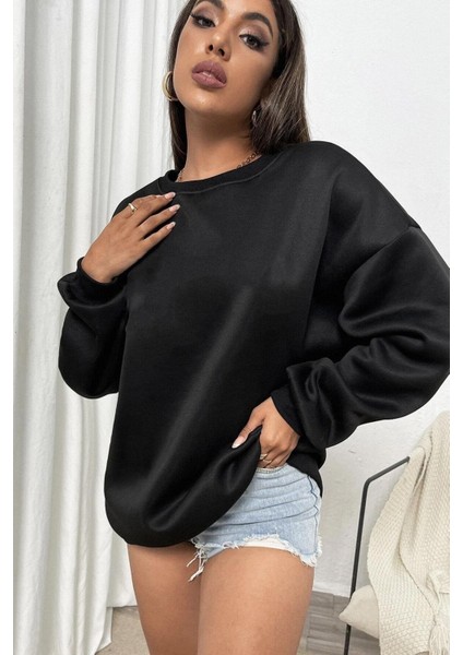 Kadın Siyah Basic 0 Sıfır Yaka Baskısız Düz Oversize Salaş Bol Kesim Polar Sweatshirt