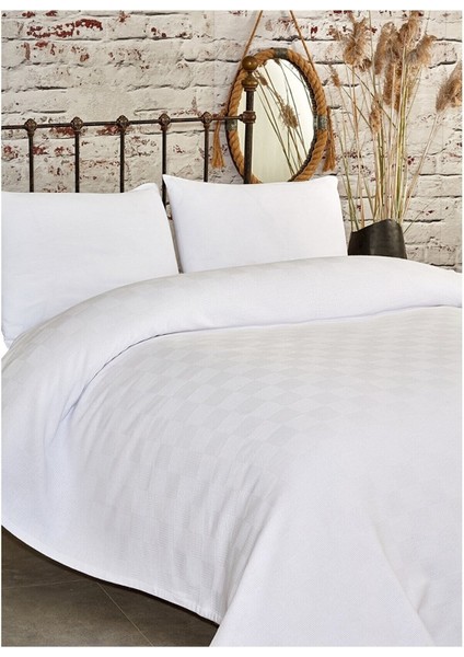 Pamuk Çift Kişilik Pike Yatak Örtüsü Damalı fiyatları