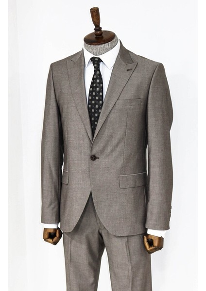 Soluk Kahverengi Desensiz Iki Parça Slim Fit Takım Elbise indirimleri