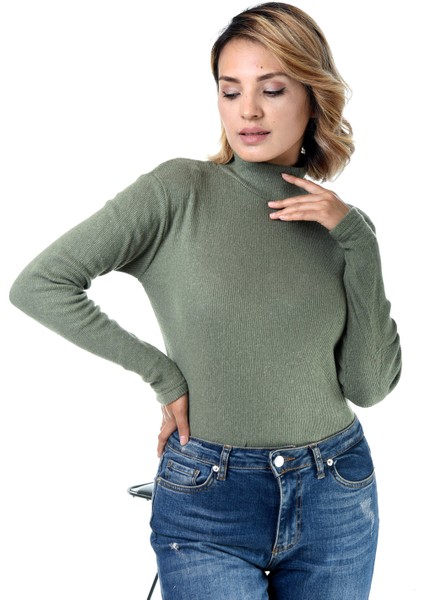 Kadın Haki Yeşili Yarım Balıkçı Yaka Kazak