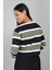 Baskılı Çizgi Desenli Bisiklet Yakalı Cepli Crop Sweatshirt 1