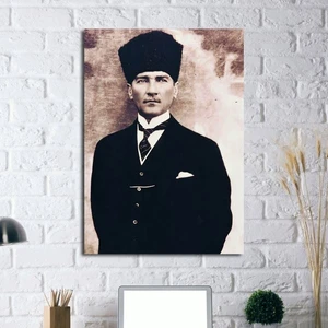 Kalpaklı Atatürk Portresi Kanvas Tablo