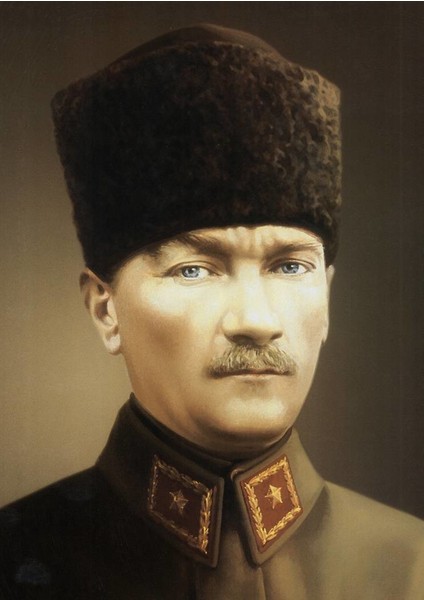 Kalpaklı Atatürk Portresi Kanvas Tablo