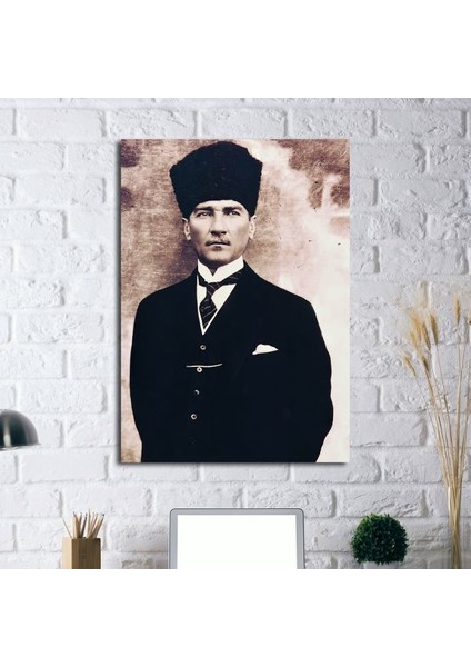 Kalpaklı Atatürk Portresi Kanvas Tablo