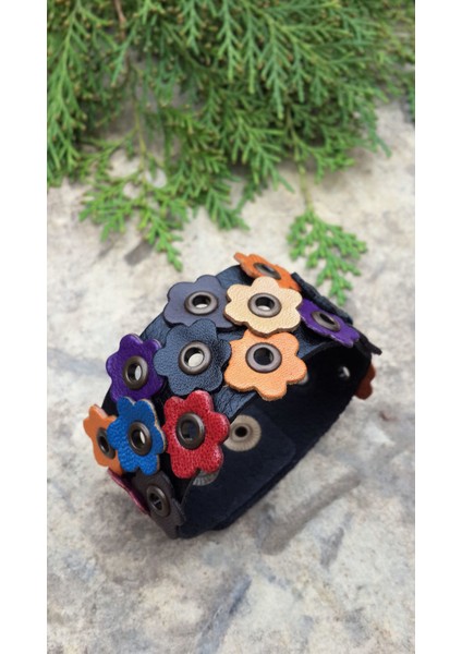 Jewellery Gerçek Deri Bayan Bileklik Papatyalı fiyatları