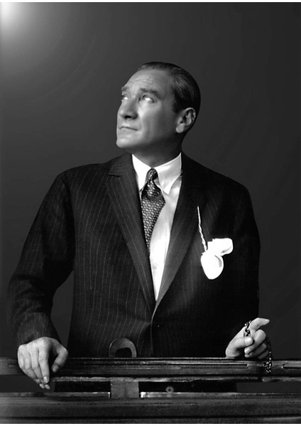 İstikbal Göklerdedir Atatürk Portresi Kanvas Tablo