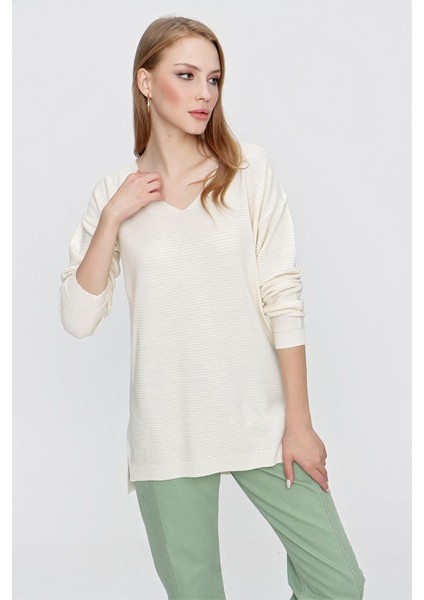 Tena Moda Kadın Ekru V Yaka Salaş Triko Kazak modelleri