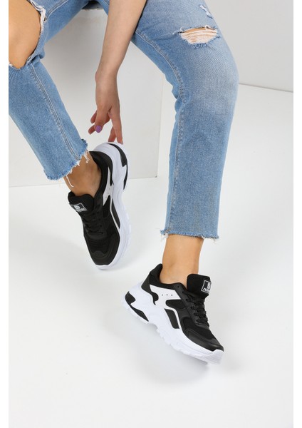 Siyah Beyaz Kadın Sneaker 0150