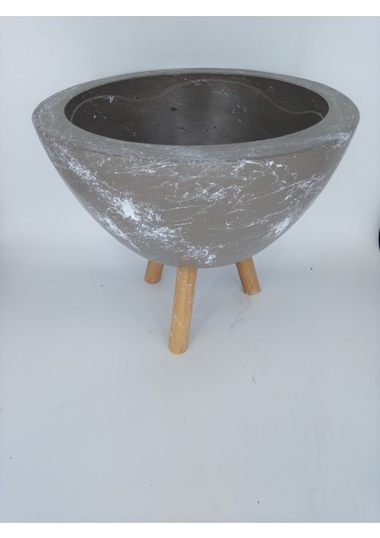 Ayaklı Beton Saksı