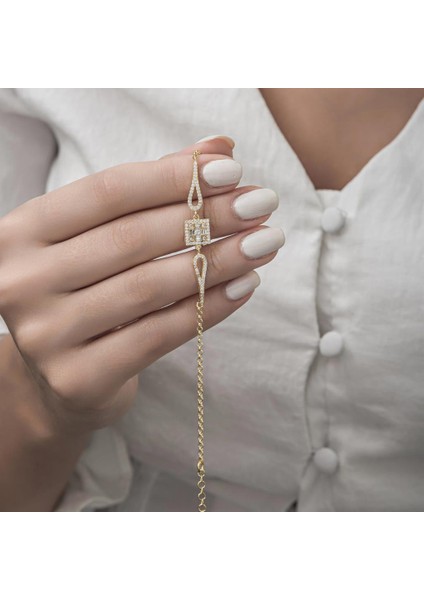 Zirkon Kare Baget Taşlı Altın Kaplama 925 Gümüş Kadın Bileklik