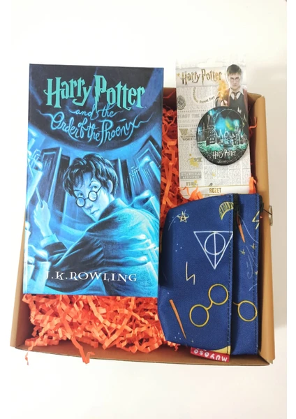 Yılbaşı, Doğum Günü, Özel Gün Hediye Seti Harry Potter Kitap Görünümlü Kilitlenebilir Gizli Kasa, Tasarım El Cüzdanı, Rozet Seti