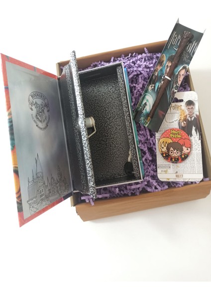 Karne, Doğum Günü, Özel Gün Hediye Seti Harry Potter Kitap Görünümlü Kilitlenebilir Gizli Kasa, Tasarım El Cüzdanı, Rozet Seti