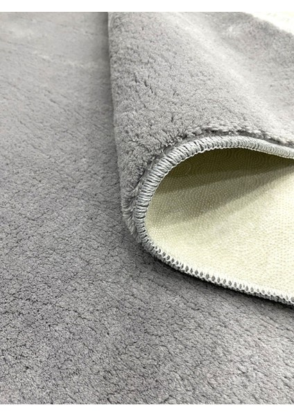 Yumuşacık Gri Örgü Saçaklı Poffy Peluş Dekoratif Halı