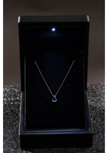 0,37 Karat Pırlantalı Safir 14 Ayar Beyaz Altın Kolye - Hediyeli fiyatları