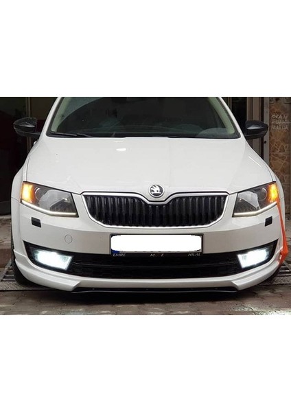 Skoda Octavia Ön Ek (Plastik)