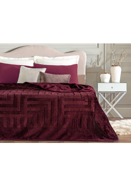 Clementine Vizon Emboss Çift Kişilik Battaniye - Bordo