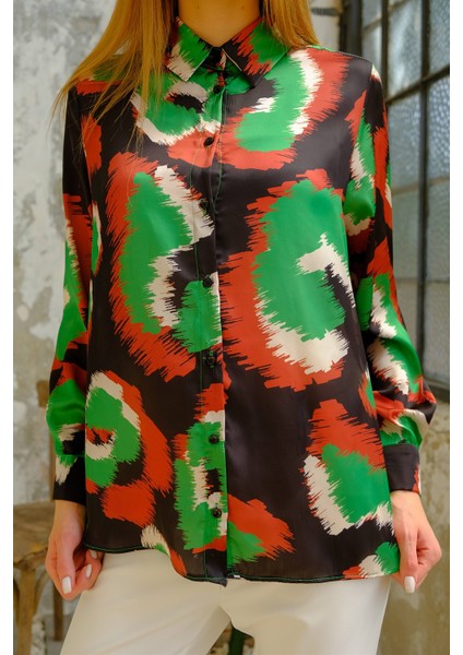 Yeşil Desenli Saten Gömlek