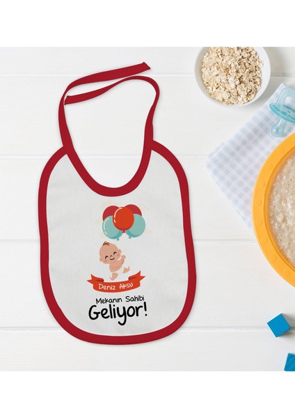 Kids Kişiye Özel Mekanın Sahibi Geliyor Tasarımlı Kırmızı Bebek Mama Önlüğü-1