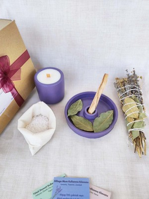 Sillage Candle Arınma Tütsülük Set Vegan Kiraz Çiçeği Sedir Kokulu Soya Mumu Palo Santo Adaçayı Lavanta Tütsü Seti