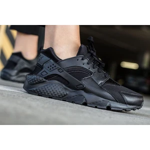 Huarache Run Spor AYAKKABI-654275-016 (Dar Kalıp Bir Numara Büyük Alınmasını Öneriyoruz)