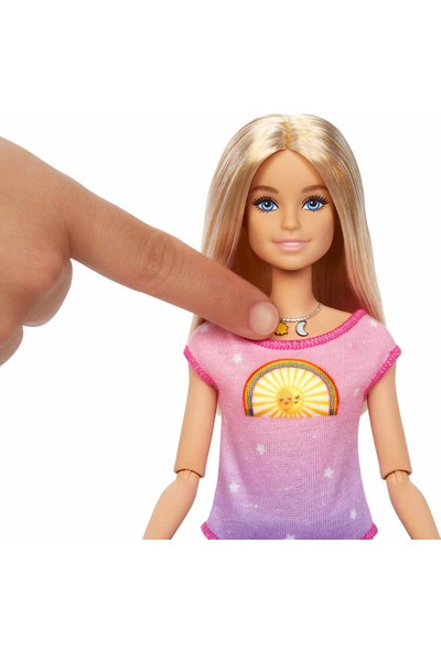 Barbie Meditasyon Yapıyor Oyun Seti HHX64 Gece ve Gündüz Modları Ses Efektli Müzikli 3+ Yaş ve Üzeri