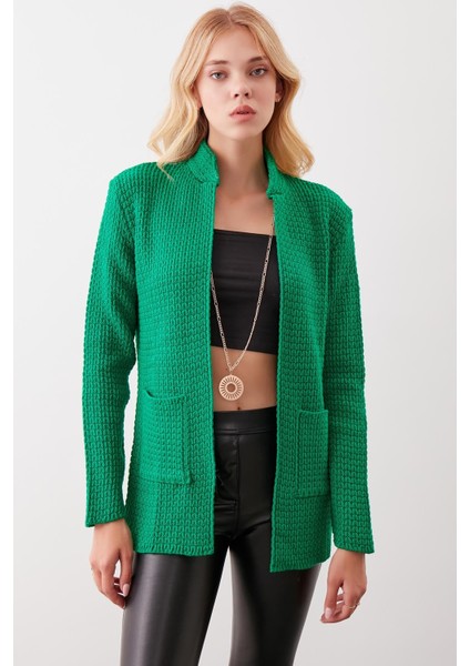 Yaka Cep Detaylı Triko Hırka