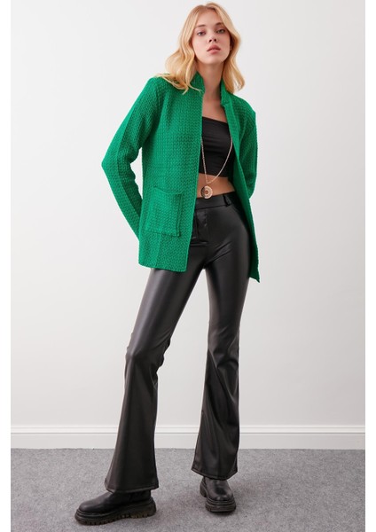 Yaka Cep Detaylı Triko Hırka fırsatları