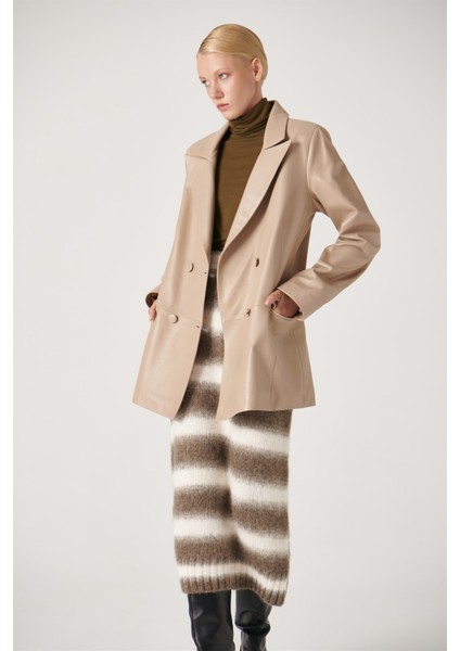 Nadya Kruvaze Oversize Deri Ceket Bej