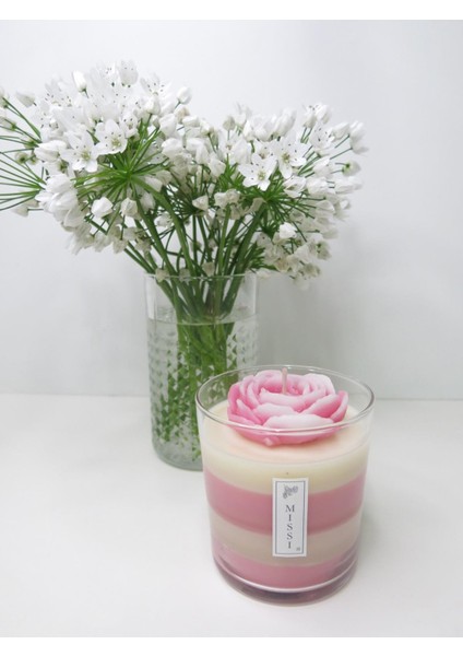 Pembe Çizgili Rose Kokulu Vegan Mum