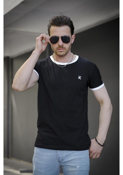 Riad Slim Fit Likralı Nakış Detaylı Kolu ve Yakası Biyeli Erkek Tshirt