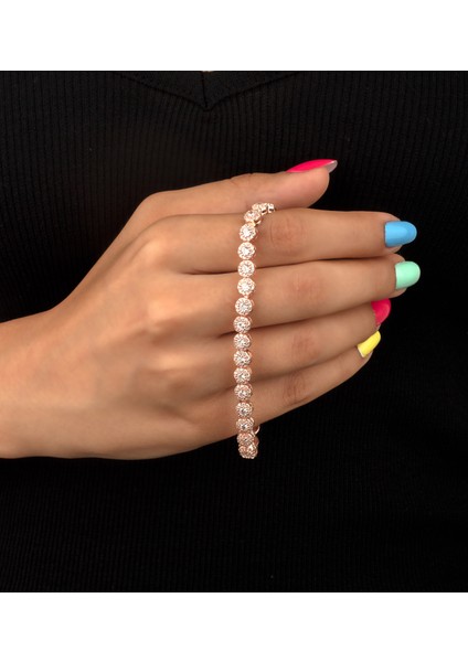 925 Ayar Gümüş Beyaz Taşlı Papatya Model Bileklik modelleri