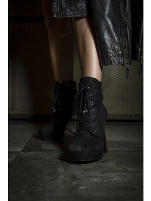 Ayakkabı Ateşi Viole Siyah Süet Topuklu Kadın Bot