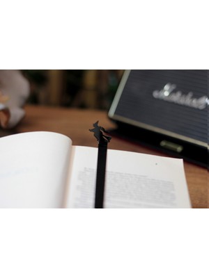 Hobi Demir Sanat Süpürgeli Cadı Figürlü Metal Kitap Ayracı